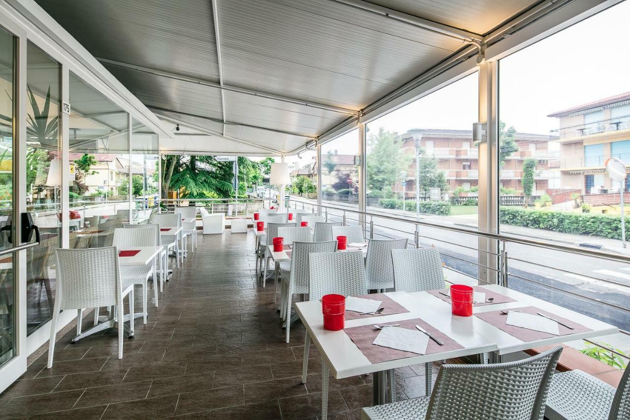 Hotel Vienna Lignano Sabbiadoro Exterior foto